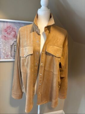 MOTHER Double Flap Roomie Foxy Soft Faux Suede Jacket in Light Camel